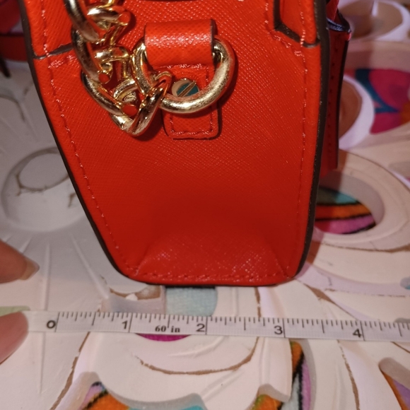 BEAUTIFUL! MICHAEL KORS SAFFIANO LEATHER MINI HAMILTON CROSSBODY BAG NWOT! - Picture 5 of 7